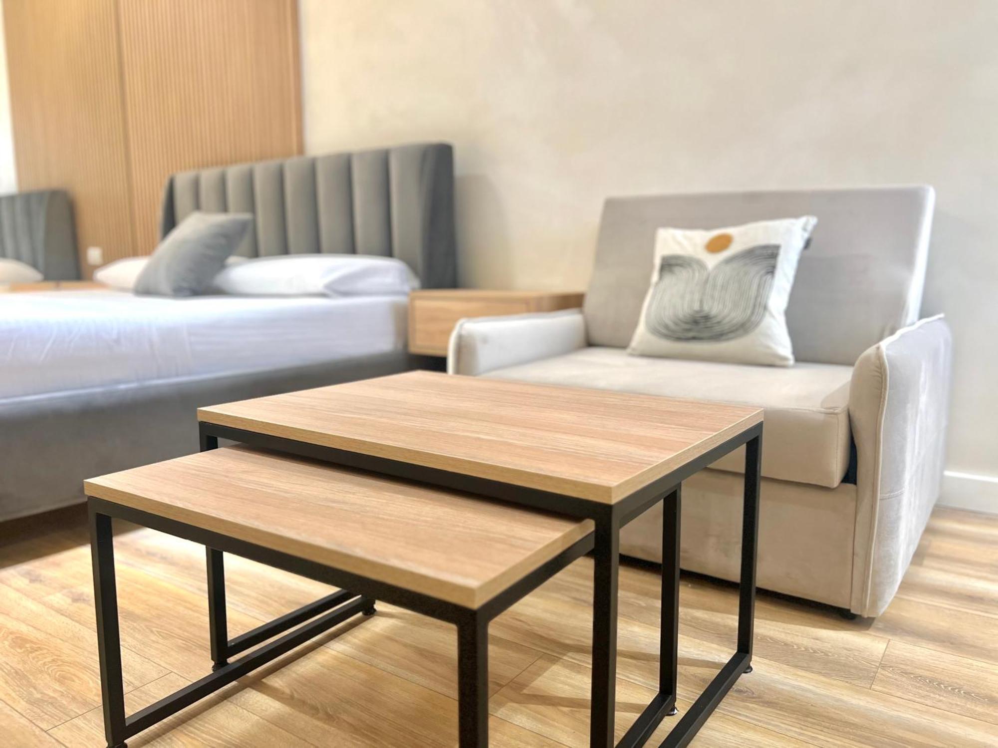 Syncron In The Center Of Apartment Tirana