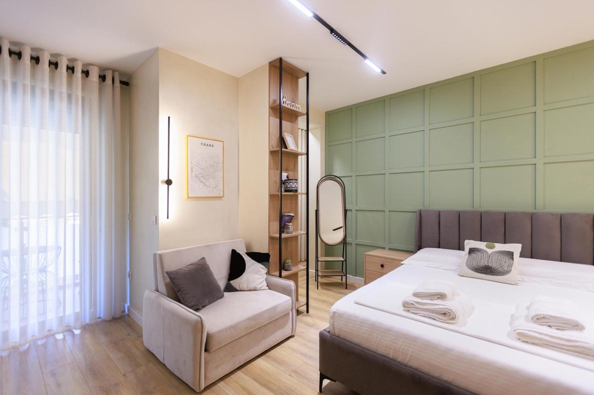 Apartment Syncron In The Center Of *