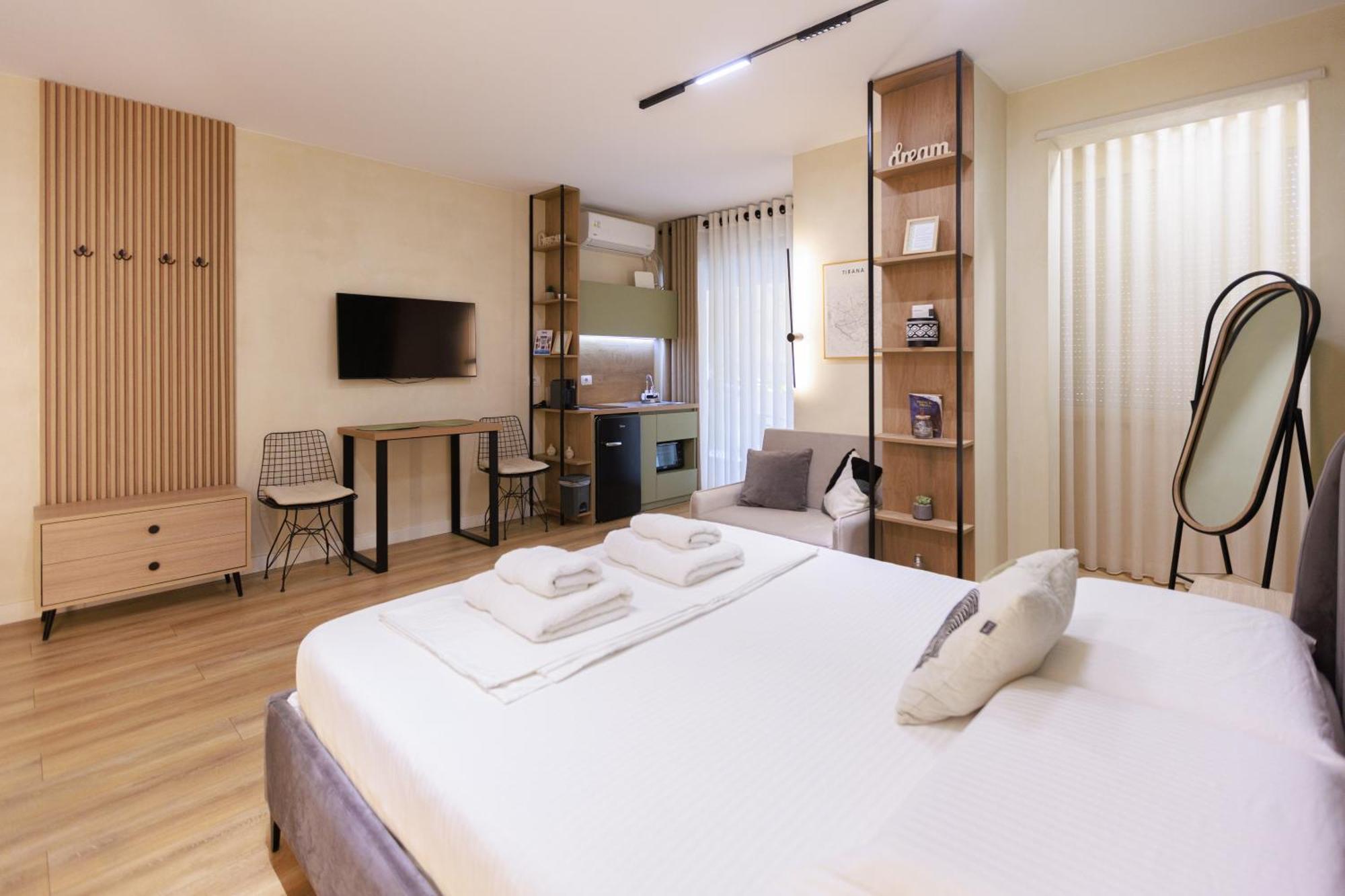 Apartment Syncron In The Center Of *